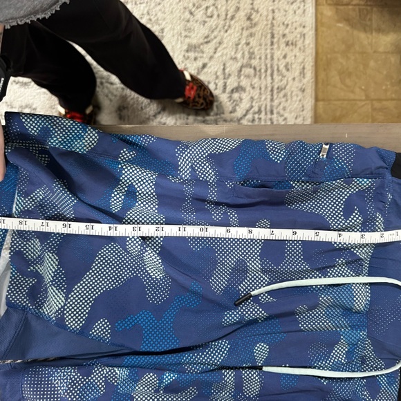 lululemon athletica Camo Blue Shorts - Picture 11 of 12